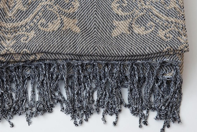 Плед-покрывало Secret De Maison Imperial (140см х 220см) фото Плед-покрывало Secret De Maison Imperial (140см х 220см). Фото №3