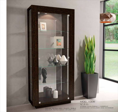 Витрина 1005. Фото